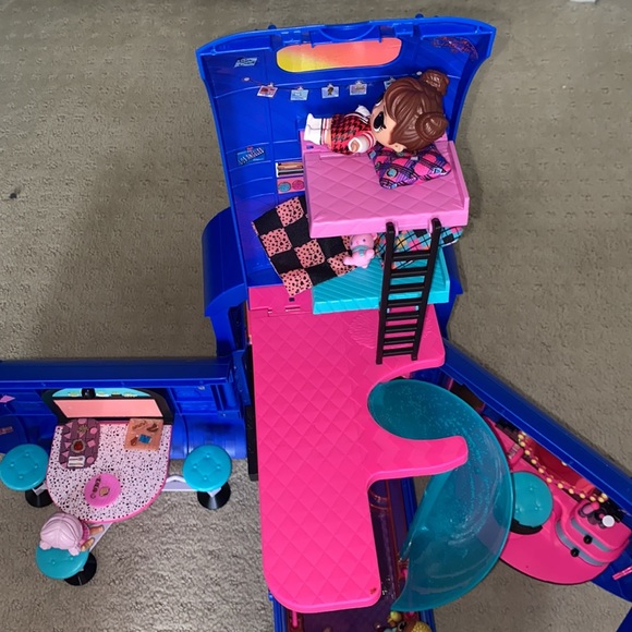 LOL Surprise! OMG 4 in 1 Glamper Van - Picture 8 of 13